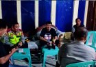 Menjalin Kedekatan dengan Warga serta Memastikan Situasi Wilayah Aman, Kapolsek Rengasdengklok Laksanakan Giat Ngawangkong