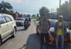 Polisi di Telukjambe Timur Laksanakan Patroli Prekat, Sasar Jukir di Jalan Raya Interchange Karbar