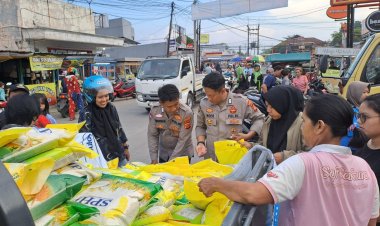 Polsek Purwasari Polres Karawang  Sediakan Beras Murah Untuk Masyarakat Guna Meringankan Beban Pangan Masyarakt