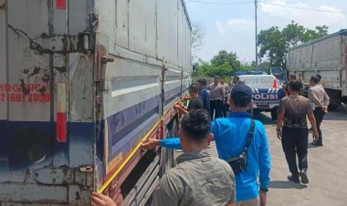Lakalantas di Cikampek, Polisi Periksa Supir Wing Box dan Lakukan Ramcek Kendaraan