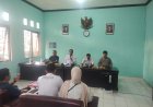 Hadiri Rapat Minggon Desa Cikampek Timur Bhabinkantibmas Aipda Rully Pesan Kantibmas Bersama Cegah Tawuran 