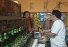 Kring Serse Polsek Banyusari Datangi Toko Jamu Temukan Miras 2 Botol Kecil