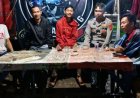 Bhabinkamtibmas Polsek Rengasdengklok Ngawangkong Bersama Petugas Jaga Poskamling Desa Amansari