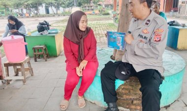 Polsek Purwasari Sosialisasi QR Barcode Propam Mabes Polri ke Warga Secara Masif