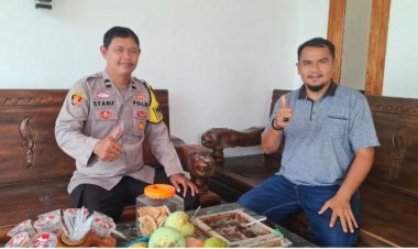 Sambang Tokoh Masyarakat, Bhabinkamtibmas Polsek Rengasdengklok Sampaikan Pesan Kamtibmas