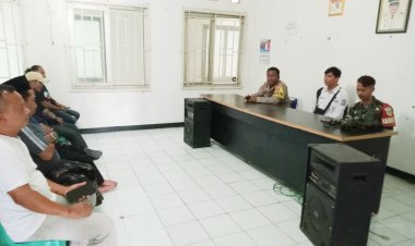 Sinergitas TNI, Polri, Babinsa Bersama Bhabinkamtibmas Hadiri Rapat Minggon Desa Kalangsari