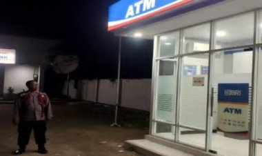 Kanit Sabhara Polsek Batujaya Ciptakan Keamanan di Bank BRI Unit Batujaya