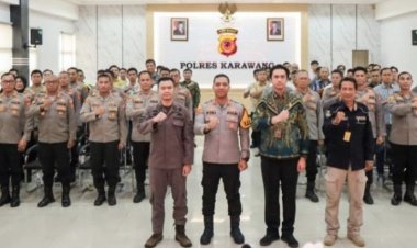 Kapolres Karawang Sosialisasikan KUHAP dan KUHP Baru ke Anggota