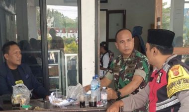 Gelar Jumat Curhat, Polisi Banyusari Dengarkan Keluhan Warga