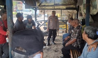 Ciptakan Situasi Aman, Kapolsek Klari dan Anggota Patroli Sambang Warga Jelang Imlek dan Ramadhan