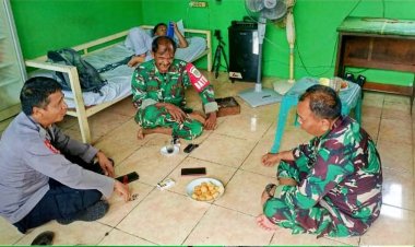 Perkuat Sinergitas TNI-Polri, Bhabinkamtibmas Polsek Rengasdengklok, Laksanakan Silaturahmi Ke Makoramil 0404/Rdk