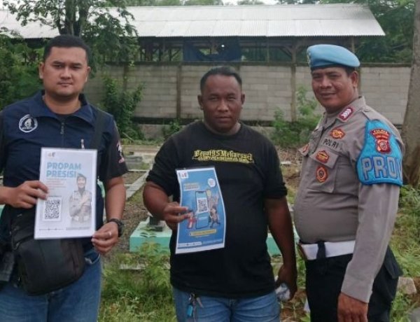 Polsek Banyusari Melaksanakan Sosialisasi QR Barcode ke Masyarakat Pengaduan Divisi Propam Polri Bidpropam Polda Jabar